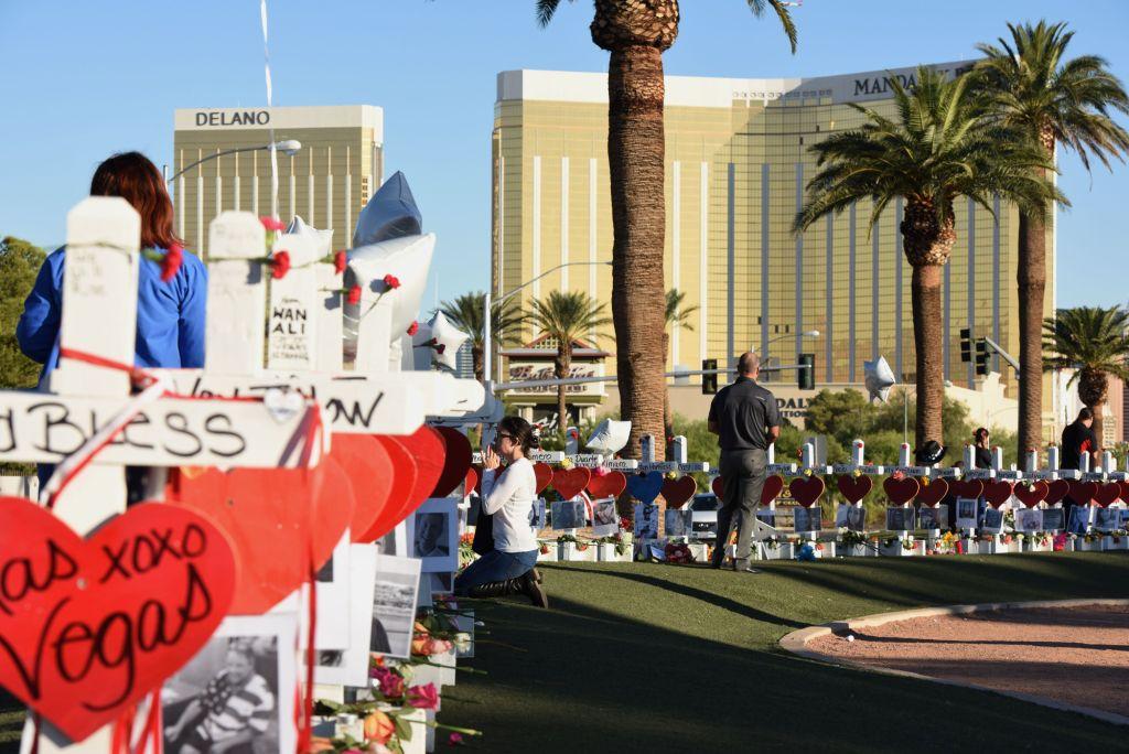 Los investigadores tratan de determinar por qué Paddock cometió el tiroteo más mortífero en la historia moderna de Estados Unidos.