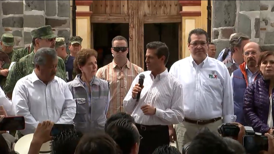 Peña visita Tlaxcala tras sismos. 
