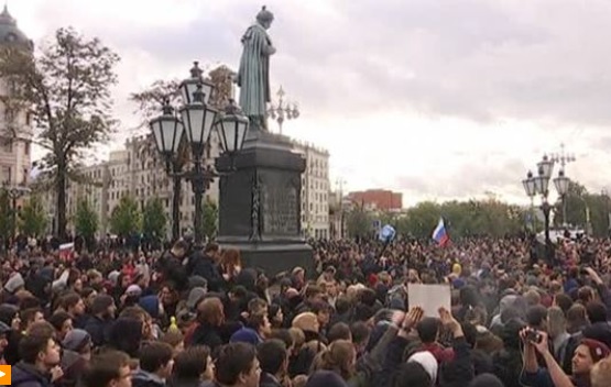 La Cámara rusa acusó a Occidente de financiar a las oenegés rusas e "incitar" a los jóvenes a manifestarse y desprestigiar a Rusia.