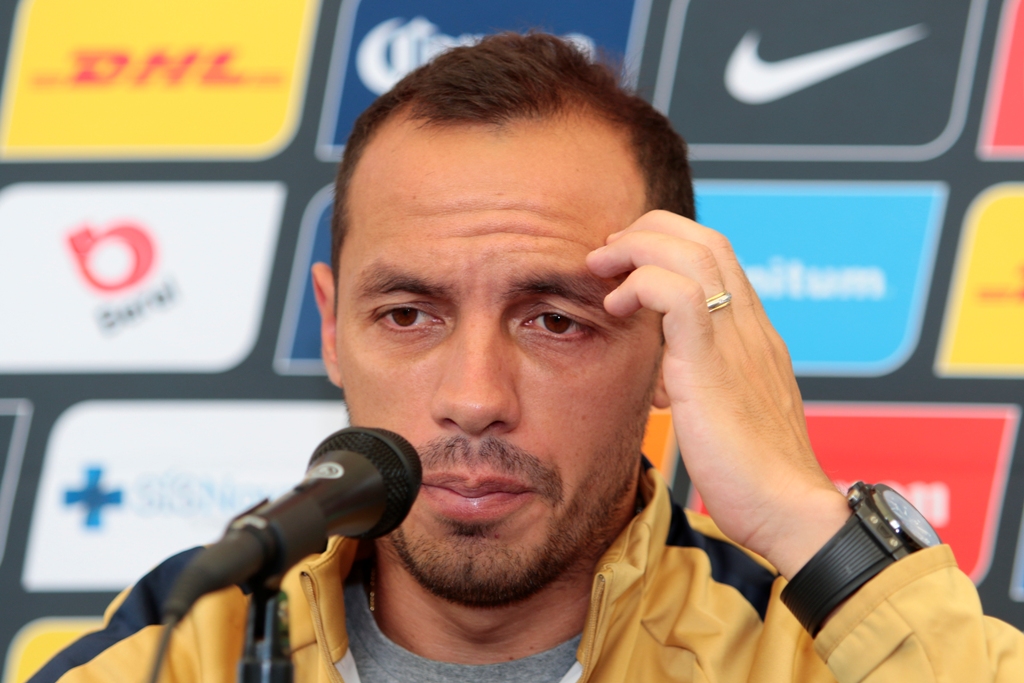 Marcelo Díaz en conferencia de prensa