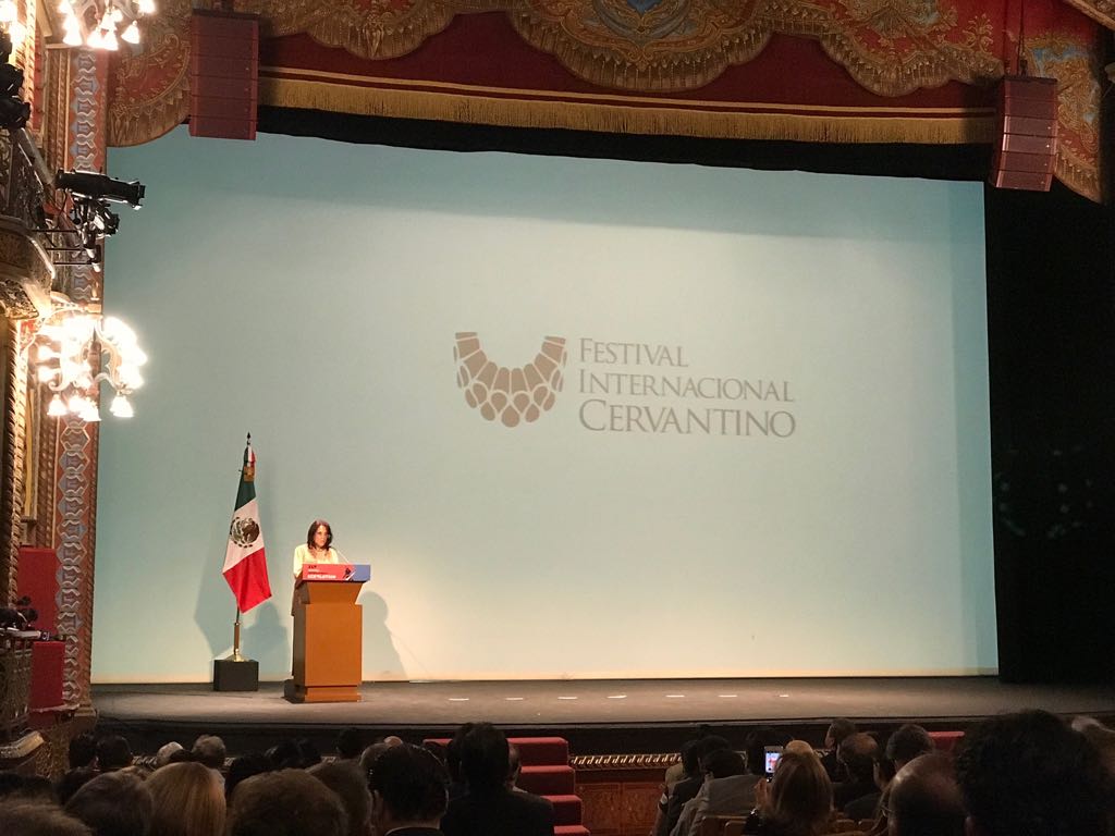 La secretaria de Cultura del país, María Cristina García Cepeda, agradeció la solidaridad del mundo con el pueblo de México.