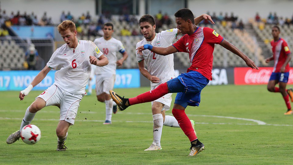 Irán goleó 3-0 a Costa Rica 
