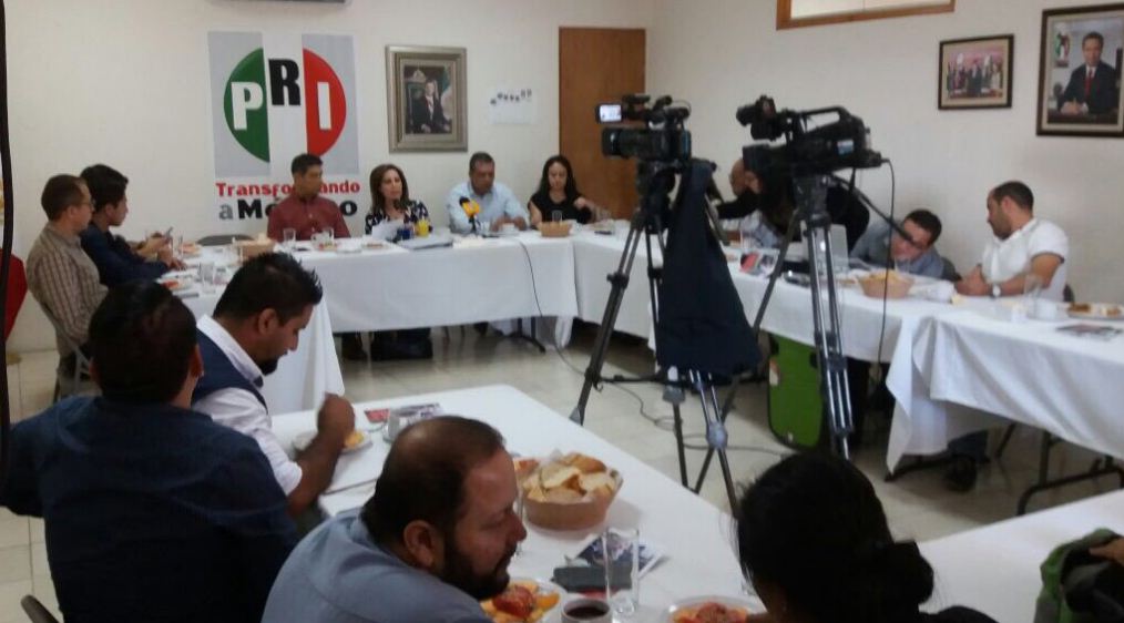 La diputada federal, Bárbara Botello. 