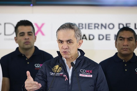 El jefe de Gobierno anunció el reforzamiento en altavoces.