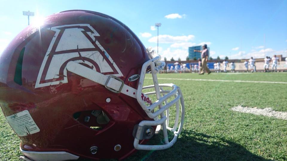 Las Águilas Blancas se complicaron su panorama a playoffs