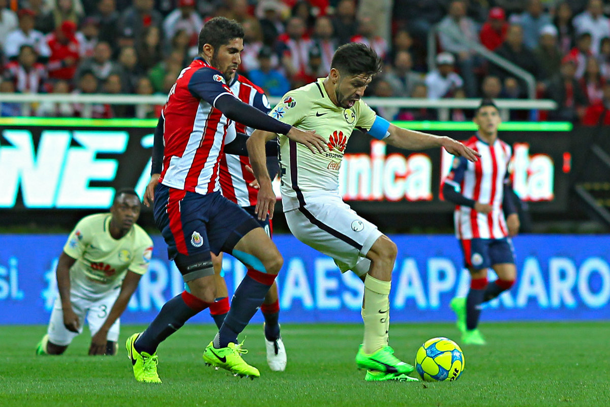 Jair Pereira y Oribe Peralta