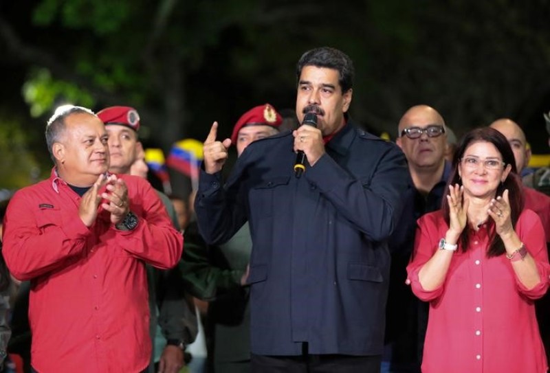 El presidente Nicolás Maduro durante una reunión con miembros de su gobierno tras del anuncio de los resultados de las elecciones.