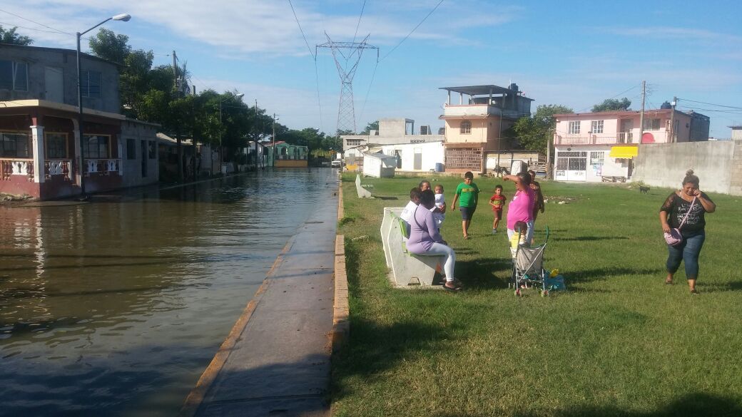 Inundaciones en colonias de Tampico 