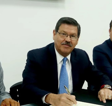 Rector de la Universidad Autónoma de Nuevo León, Rogelio Garza Rivera.