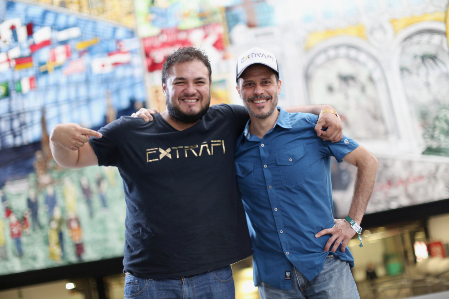 Víctor Manuel Ávila/Agustín Meza/Extrapi 