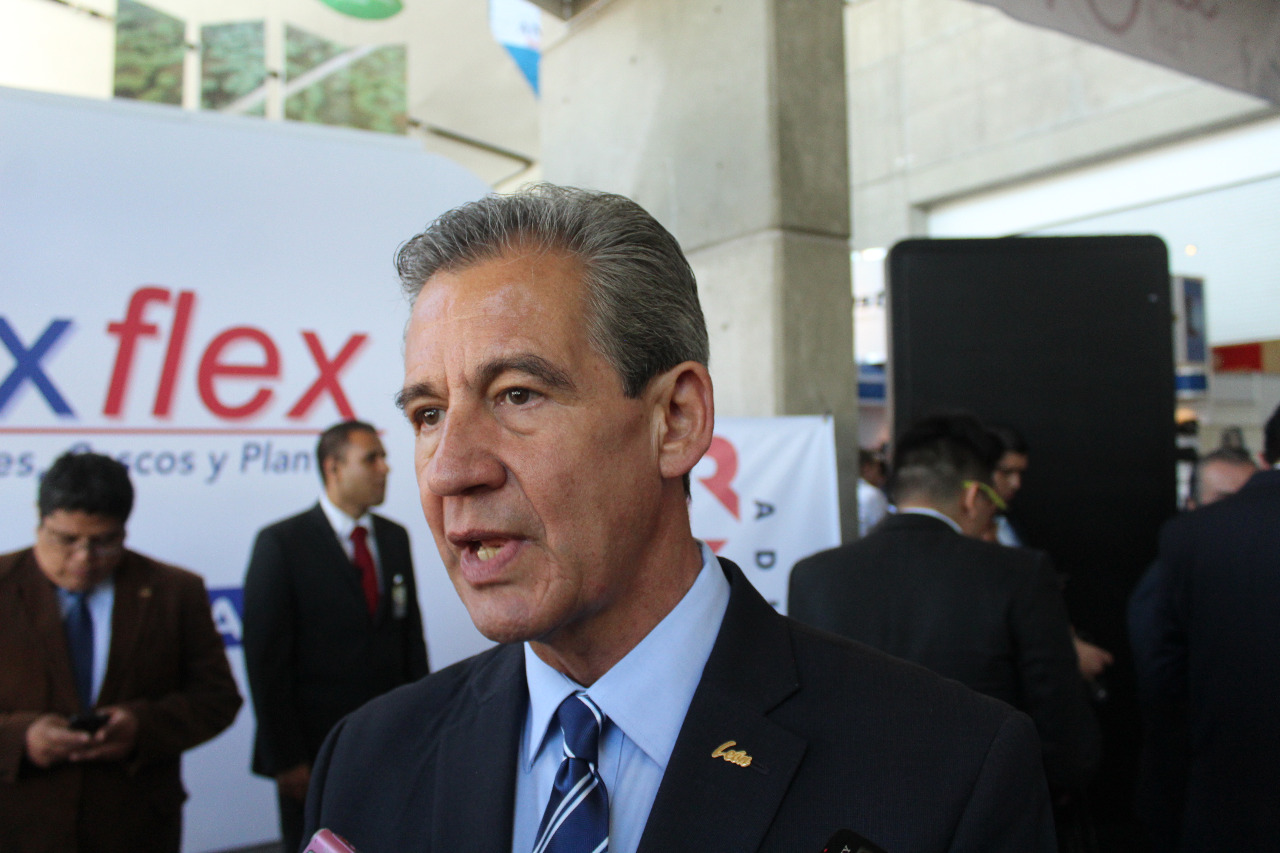 El alcalde Héctor López Santillana en inauguración de ANPIC. 