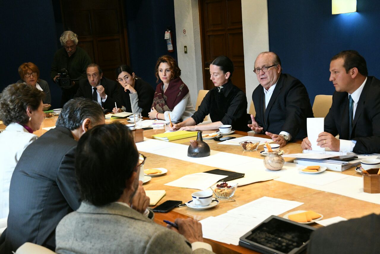 El gobernador de Morelos, Graco Ramírez, se reunió con la secretaría de Cultura y el director del INAH.