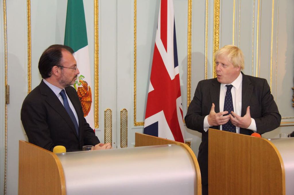 El canciller Luis Videgaray y el Ministro de Relaciones Exteriores británico, Boris Johnson.