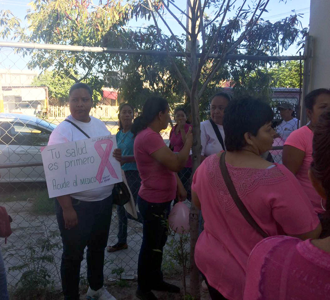 Los Centros de Salud brindan pláticas y talleres a mujeres sobre la enfermedad, así como la auto explotación.