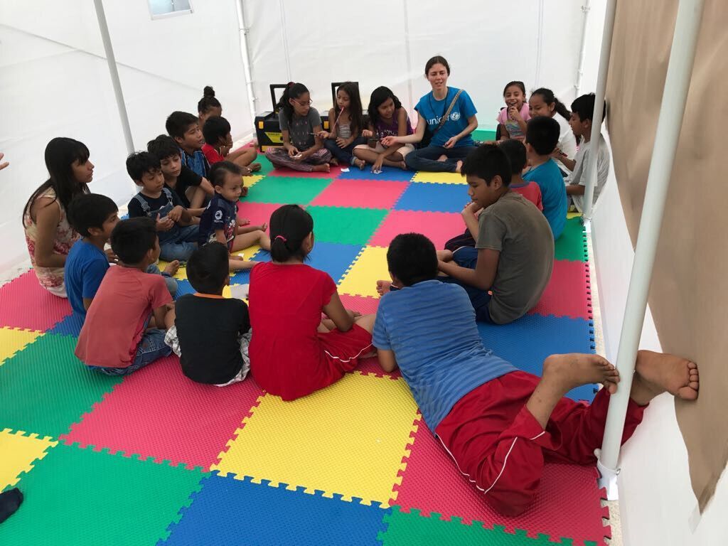 La Unicef construirá 100 aulas temporales.