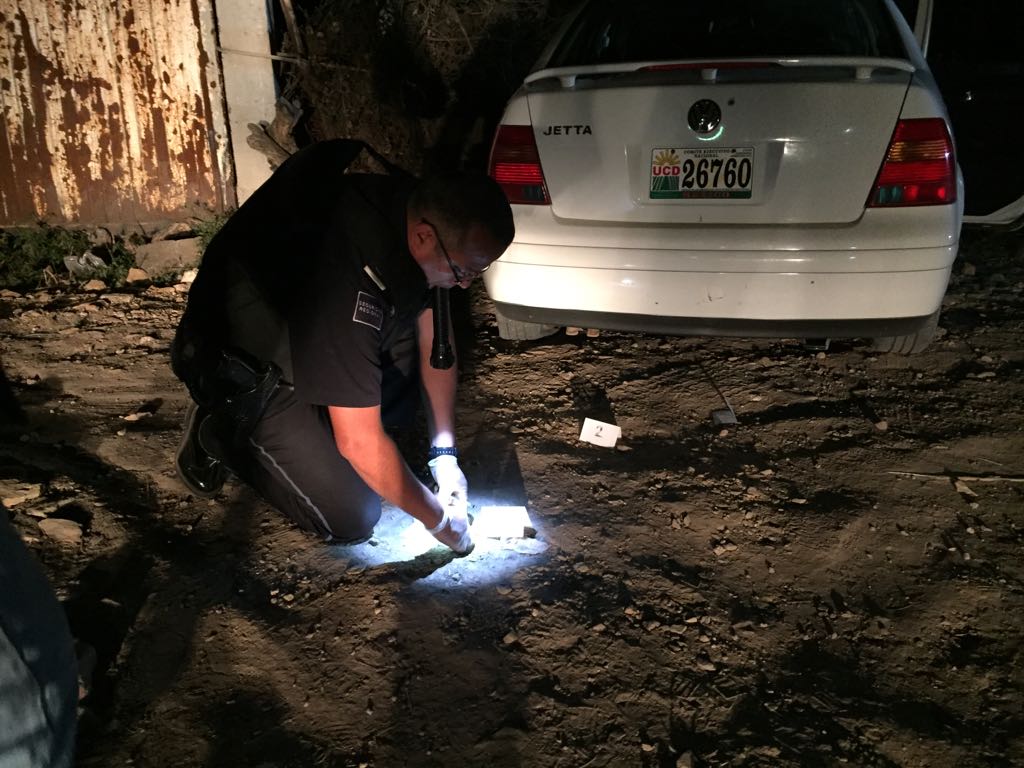 El automóvil que recuperaron fue el que utilizaron los asaltantes el pasado viernes. 