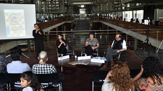 Durante la presentación del libro Citlalli tiene tres abuelas,en la Biblioteca Jóse Vasconcelos de la Ciudad de México.