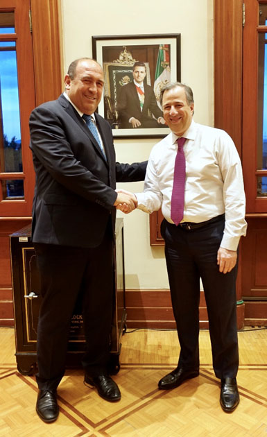 El Gobernador, Rubén Moreira Valdez y el Secretario de Hacienda, José Antonio Meade.