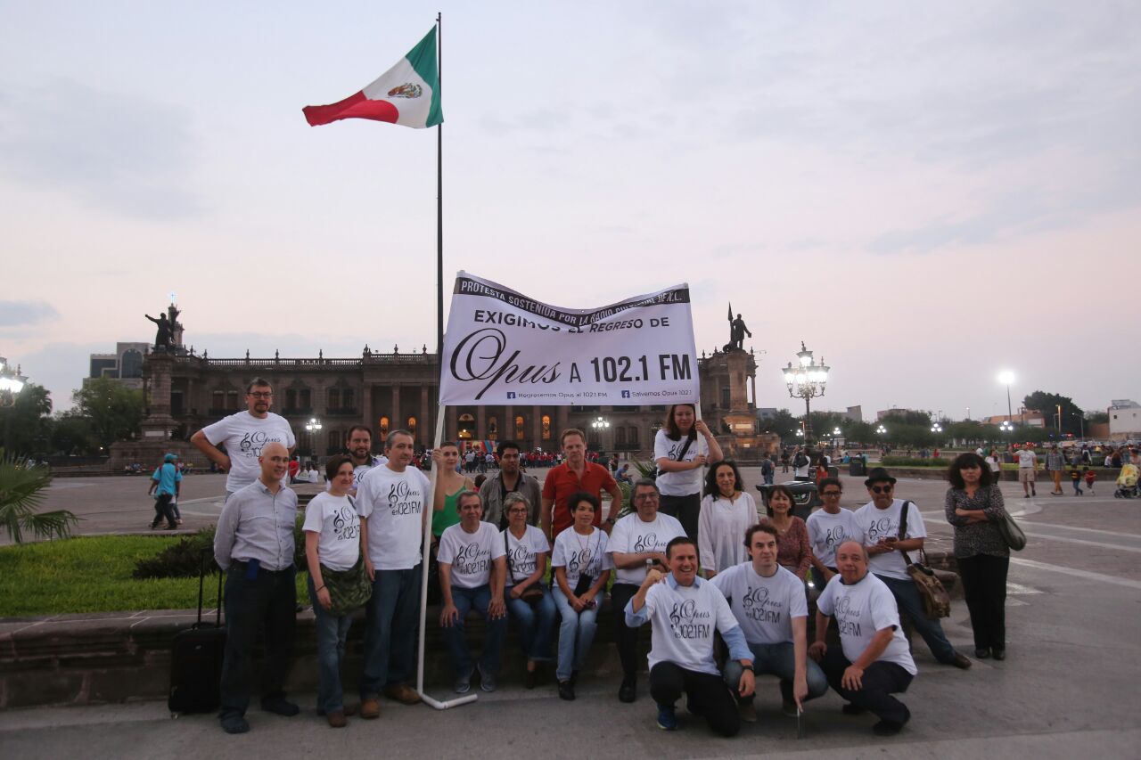 El jueves se anunció que la estación 102.1 contendrá parte de la programación de Opus.