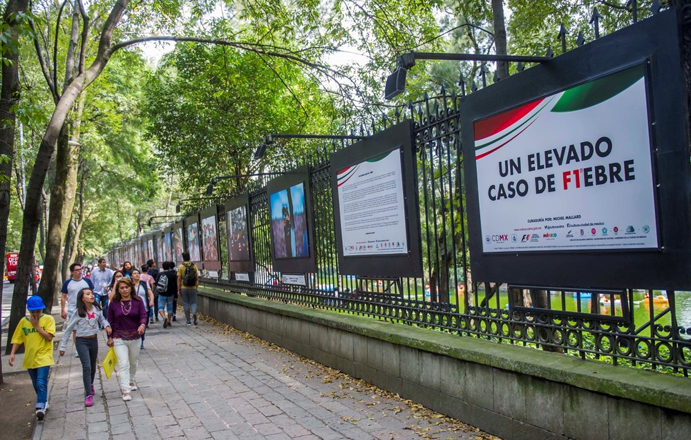 La Fórmula 1 se adueña del Bosque de Chapultepec con su exhibición fotográfica
