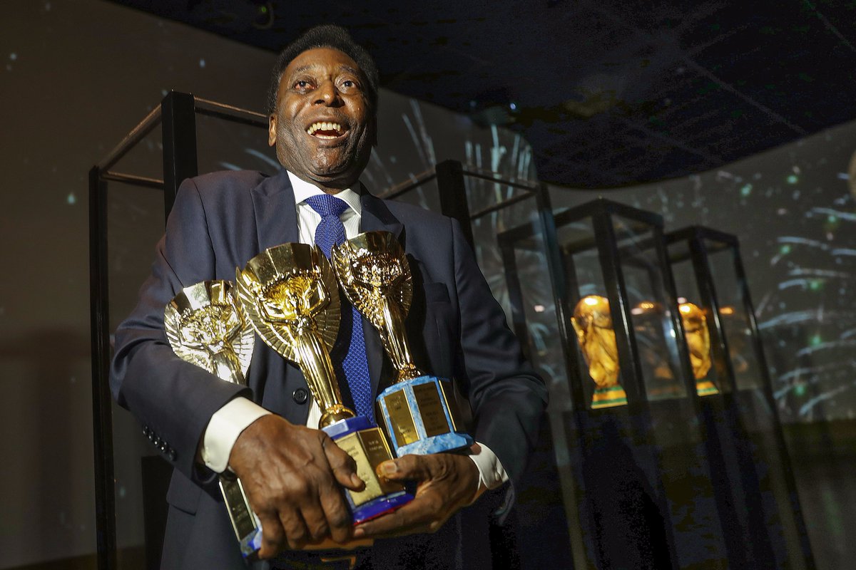 Pelé cumple 77 años