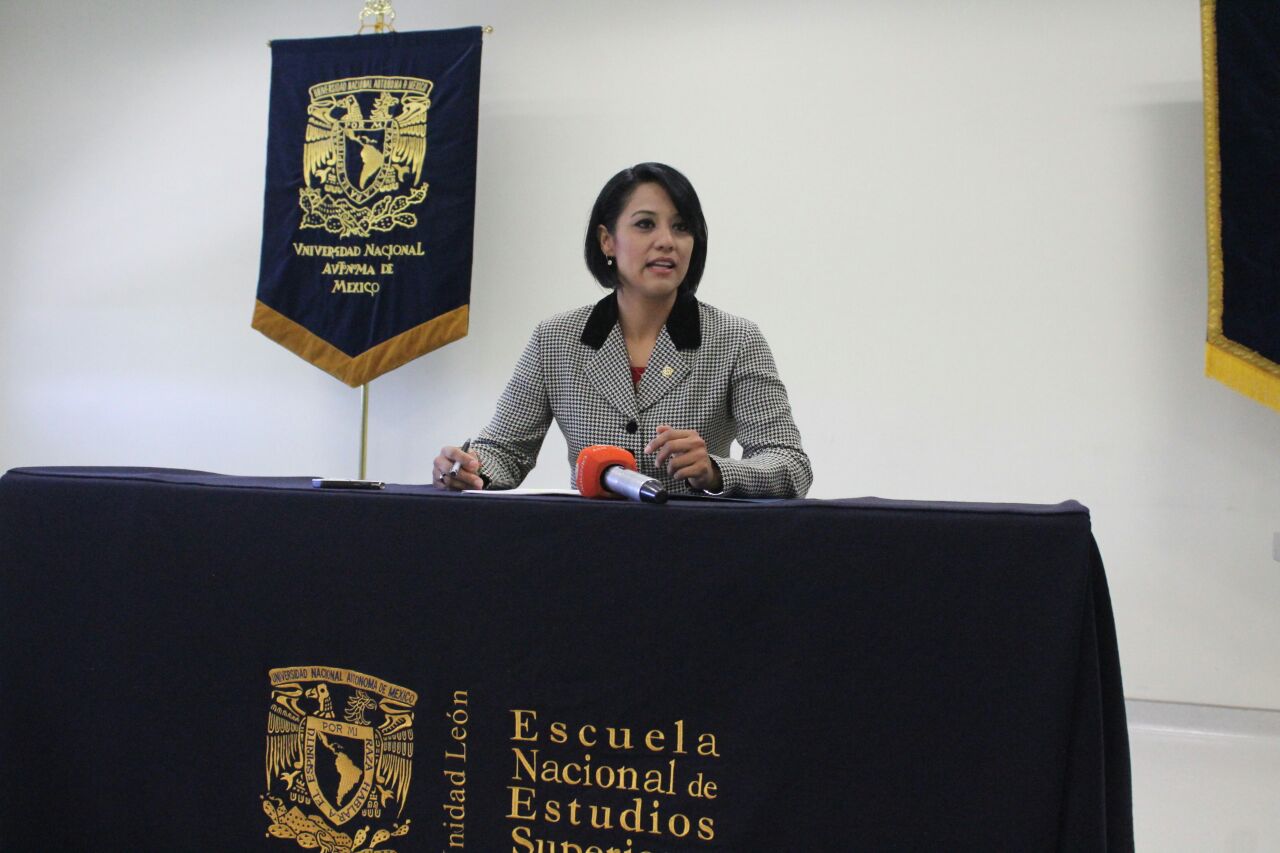 Directora de la ENES.
