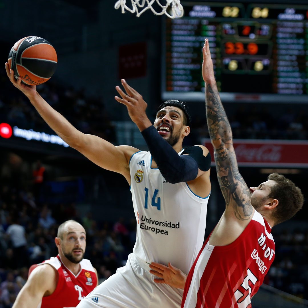 Gustavo Ayón y el Real Madrid ligaron su tercer triunfo al hilo