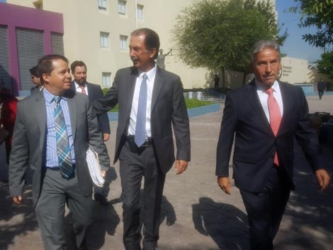 Jorge Domene acudió acompañado de sus abogados.