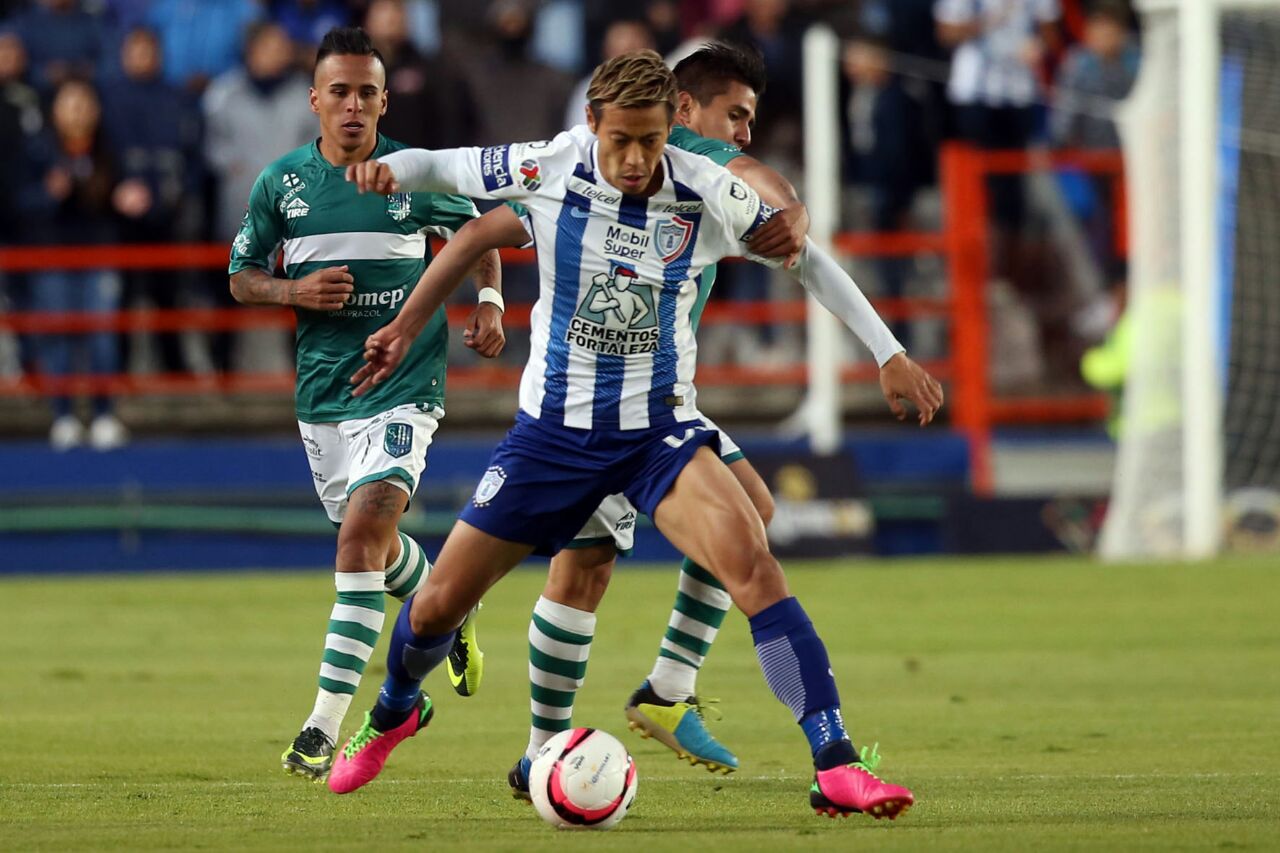 Keisuke Honda anotó un doblete en la goleada