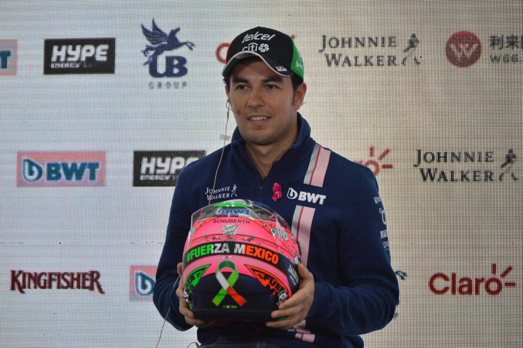 Sergio Pérez presumió su casco para el GP México 