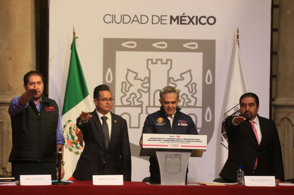 Mancera asignó a Ricardo Becerra, subsecretario de la Sedeco, como comisionado para la Reconstrucción, Recuperación y Transformación de la capital.