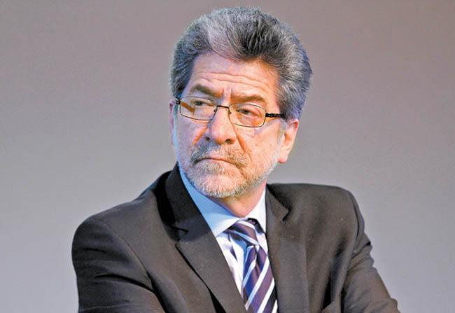 El escritor hablará del “momento en que fuimos golpeados”. 
