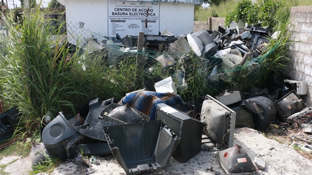 Centro acopio de Tampico, basura electrónica