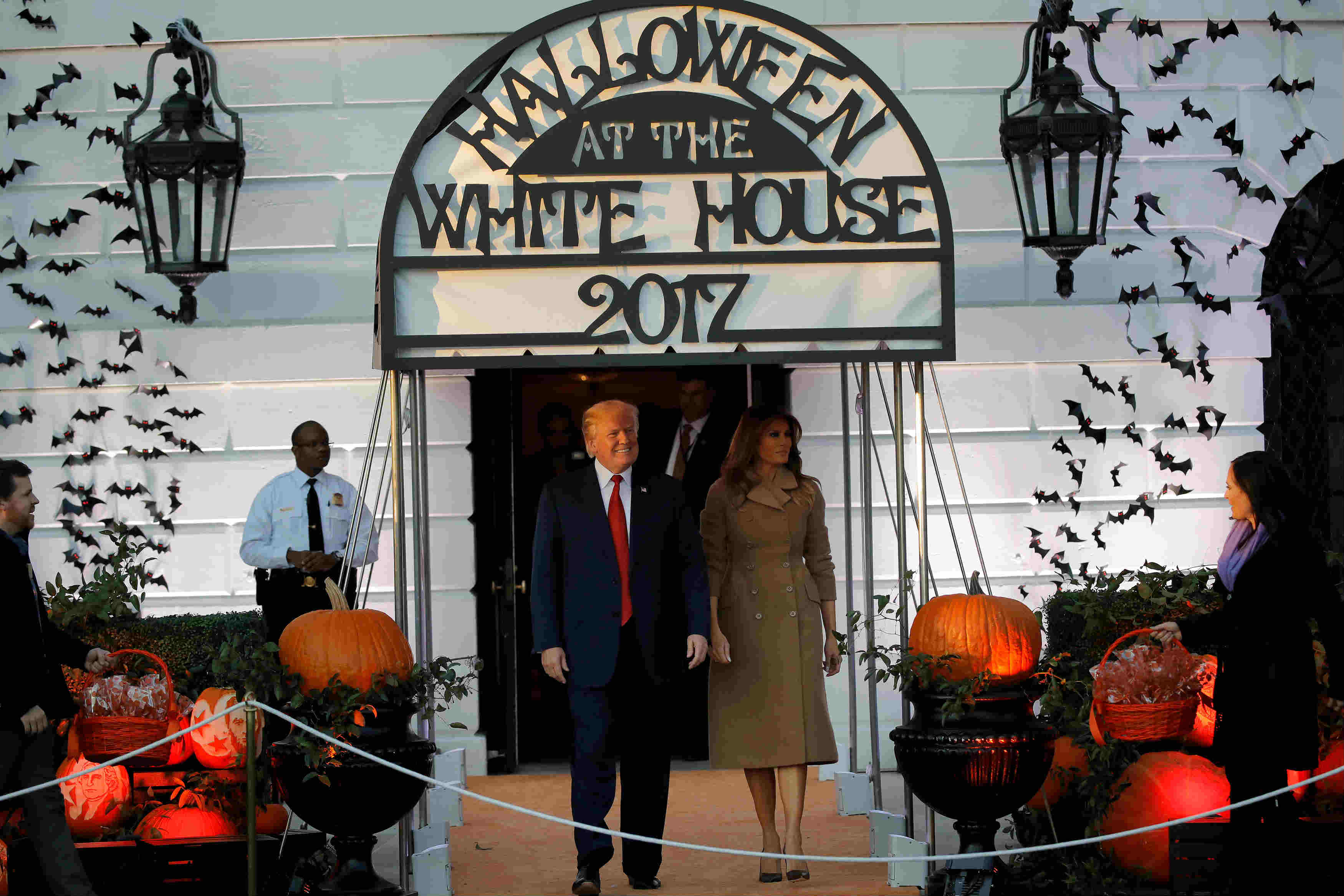 Donald Trump estuvo acompañado en todo momento de la Primera Dama.
