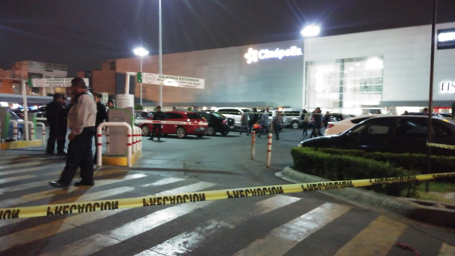 Dos sujetos en motocicleta dispararon contra la víctima.