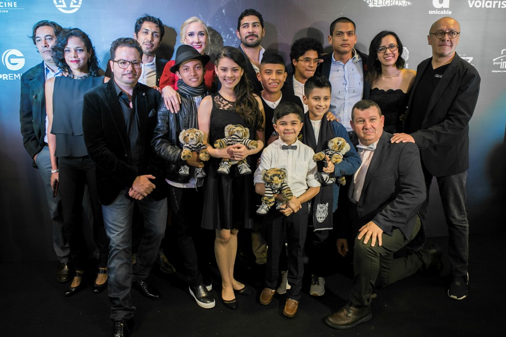 La película 'Vuelven' de Issa López cerró las actividades del Festival.