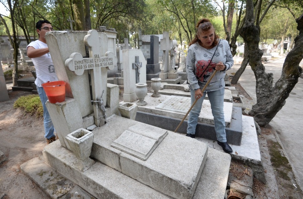 La delegación digitalizará los documentos del los panteones civiles San Nicolás Tolentino, San Lorenzo Tezonco y el general de “La Cuevita”.
