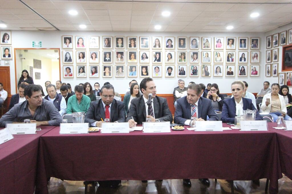 36 de 39 diputados locales se dieron cita a la sesión extraordinaria celebrada hoy. 