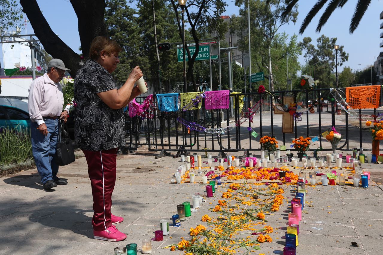 El edificio de Álvaro Obregon 286 era un complejo de oficinas de recursos humanos que se derrumbaron y de donde 27 personas fueron rescatadas con vida