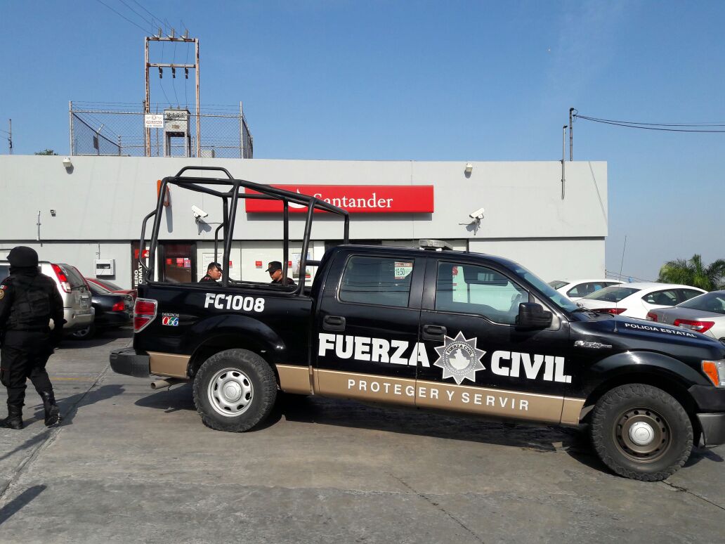 El asaltante pidió que los más de 10 clientes que se encontraban en el lugar se tiraran al suelo.