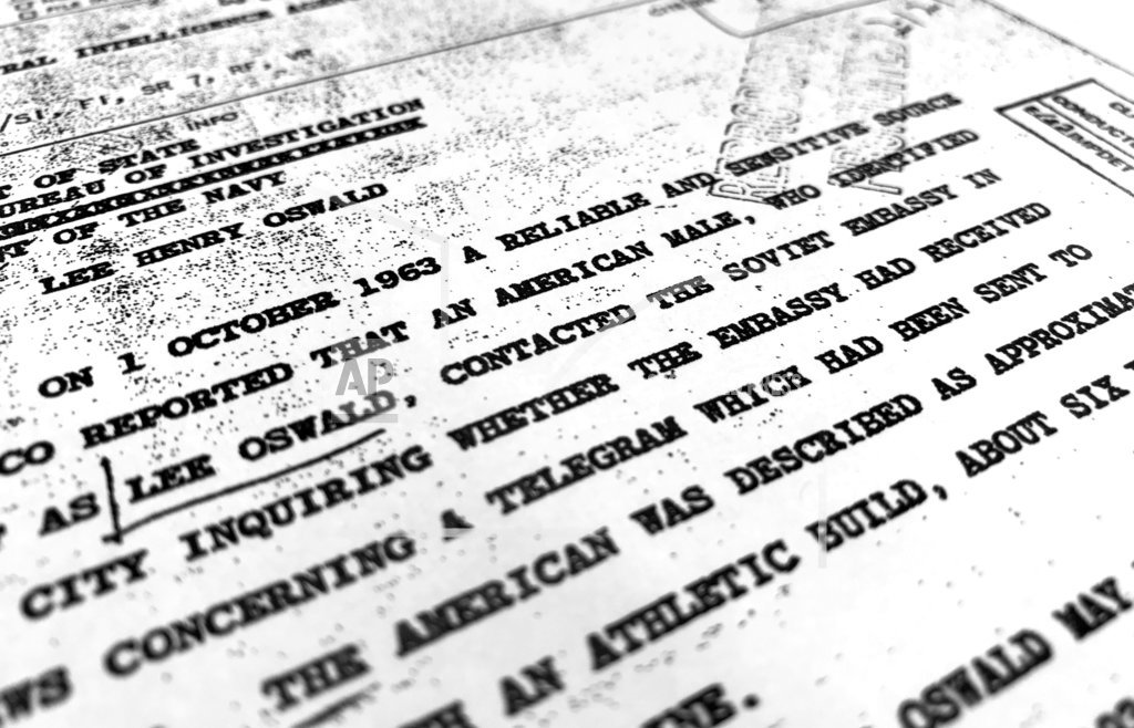 Tras el asesinato de Kennedy, autoridades se preguntaron si Oswald intentó tramitar visas en las embajadas soviética y cubana en la Ciudad de México a