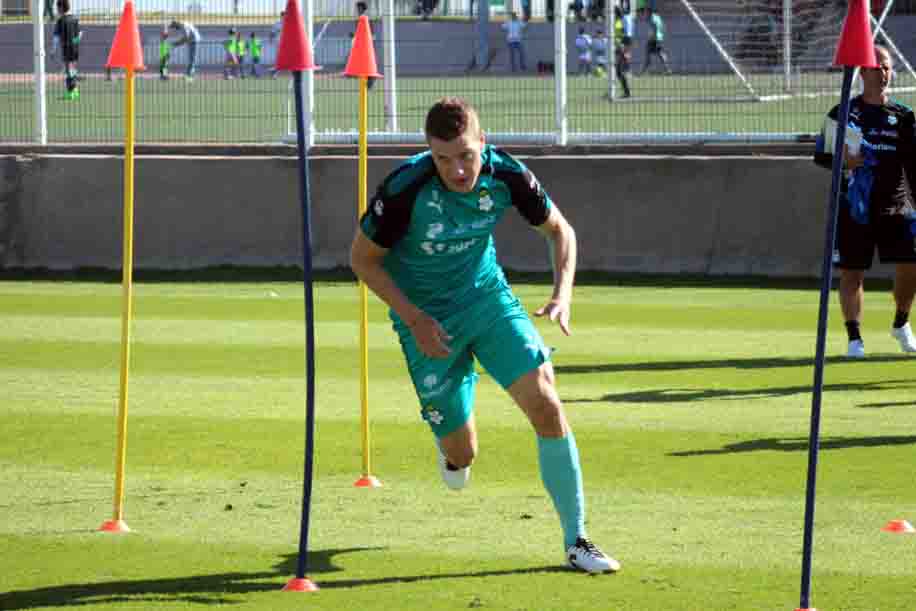 Santos tendrá dos bajas importantes en el duelo contra Pumas.