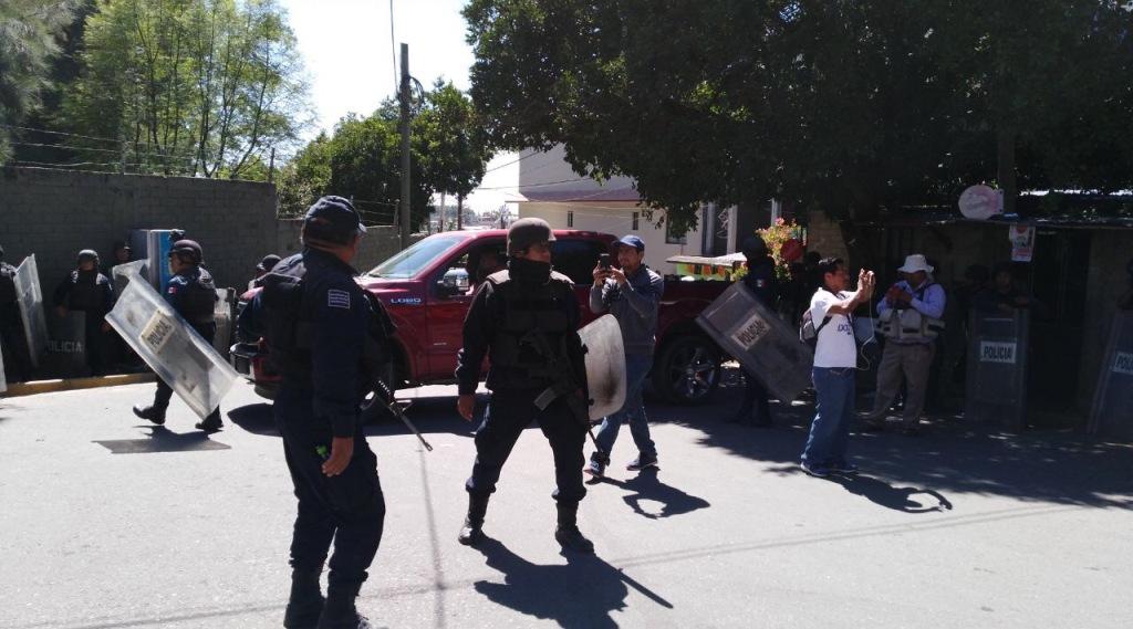 La decisión de vigilar la penitenciaría ocurre después de que un grupo de transportistas irrumpió en la sede de juzgados. 