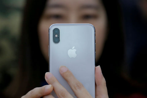 El iPhone X tiene un precio de 23,499 pesos en México. 
