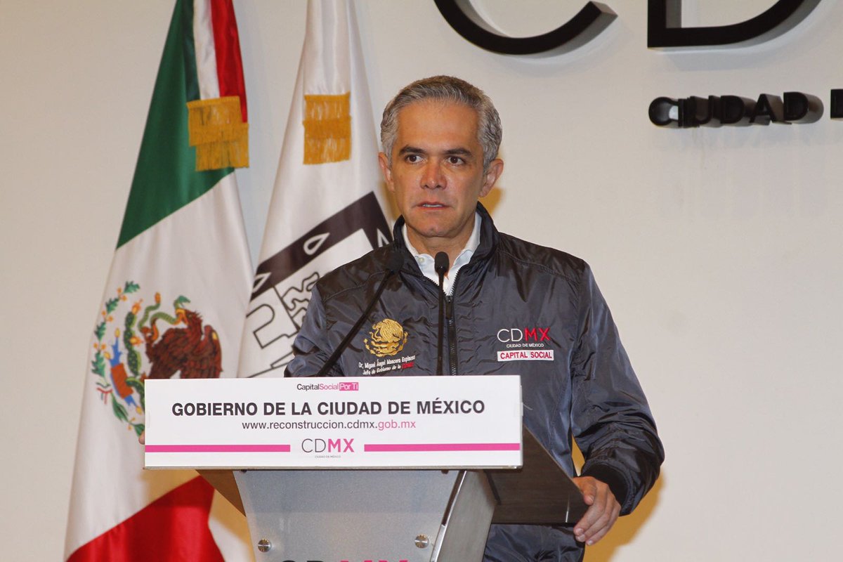 Mancera informó que en su reunión con el secretario de Hacienda firmará un acuerdo para otorgar créditos a través de un bono cupón cero.