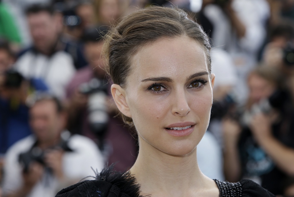Natalie Portman recibió el Premio Génesis 2018. 
