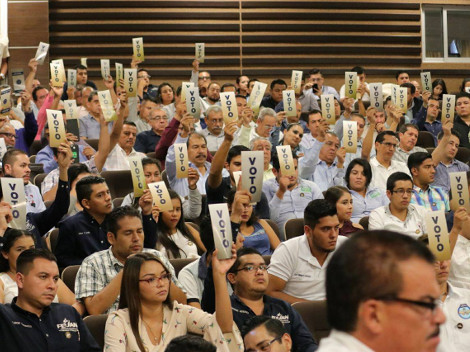 La Universidad Autónoma de Nayarit aglutina a más de 29 mil estudiantes en el nivel medio y superior y tiene un presupuesto anual de mil 763 millones 