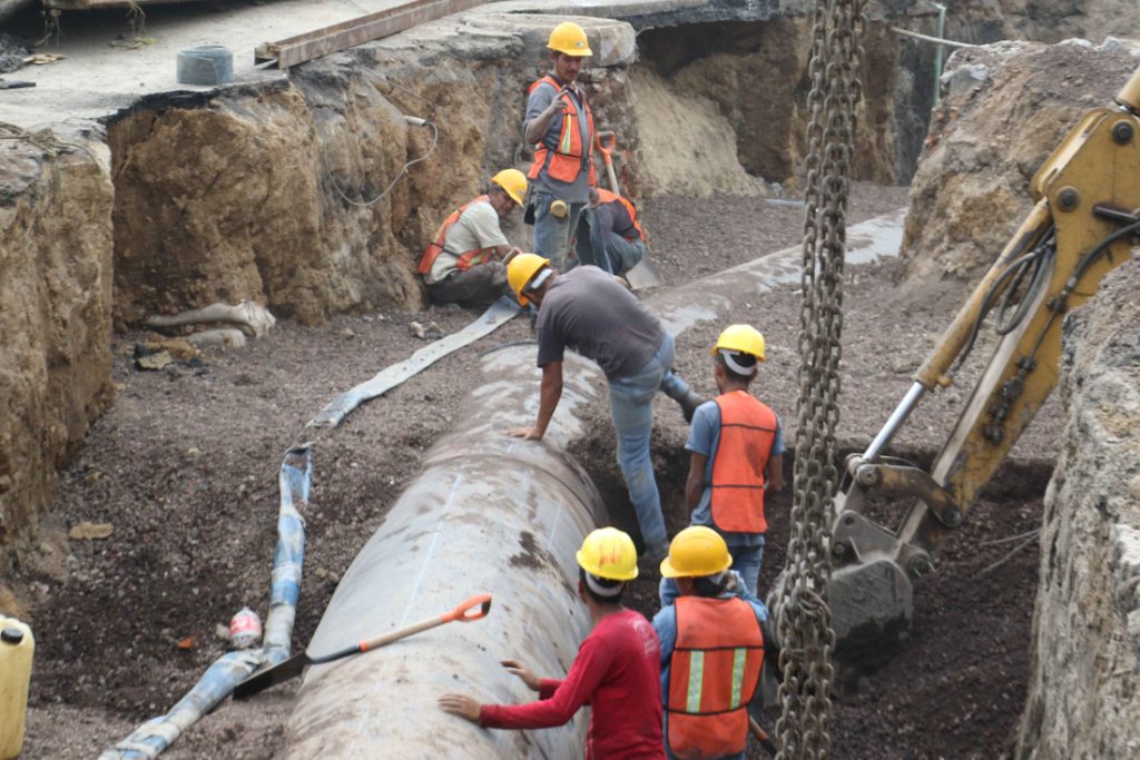 El director de Sacmex explicó que las fugas que continuan en zonas de Xochimilco y Tláhuac son por los trabajos de reconstrucción.