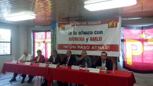 El dirigente nacional del PT ofreció una conferencia de prensa sobre la denuncia del PRI ante la Fepade.