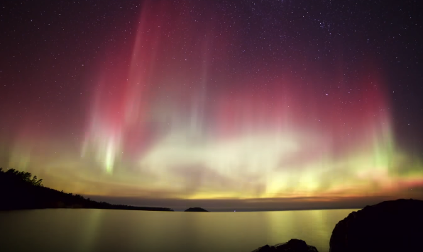 El 7 de noviembre, estas auroras aparecieron en Michigan.